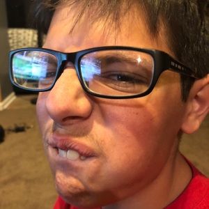 Meet your Posher, Sam